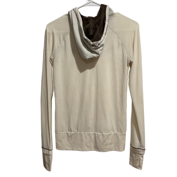 The North Face Women’s Henley Pullover Hoodie Ivory - Picture 2 of 12